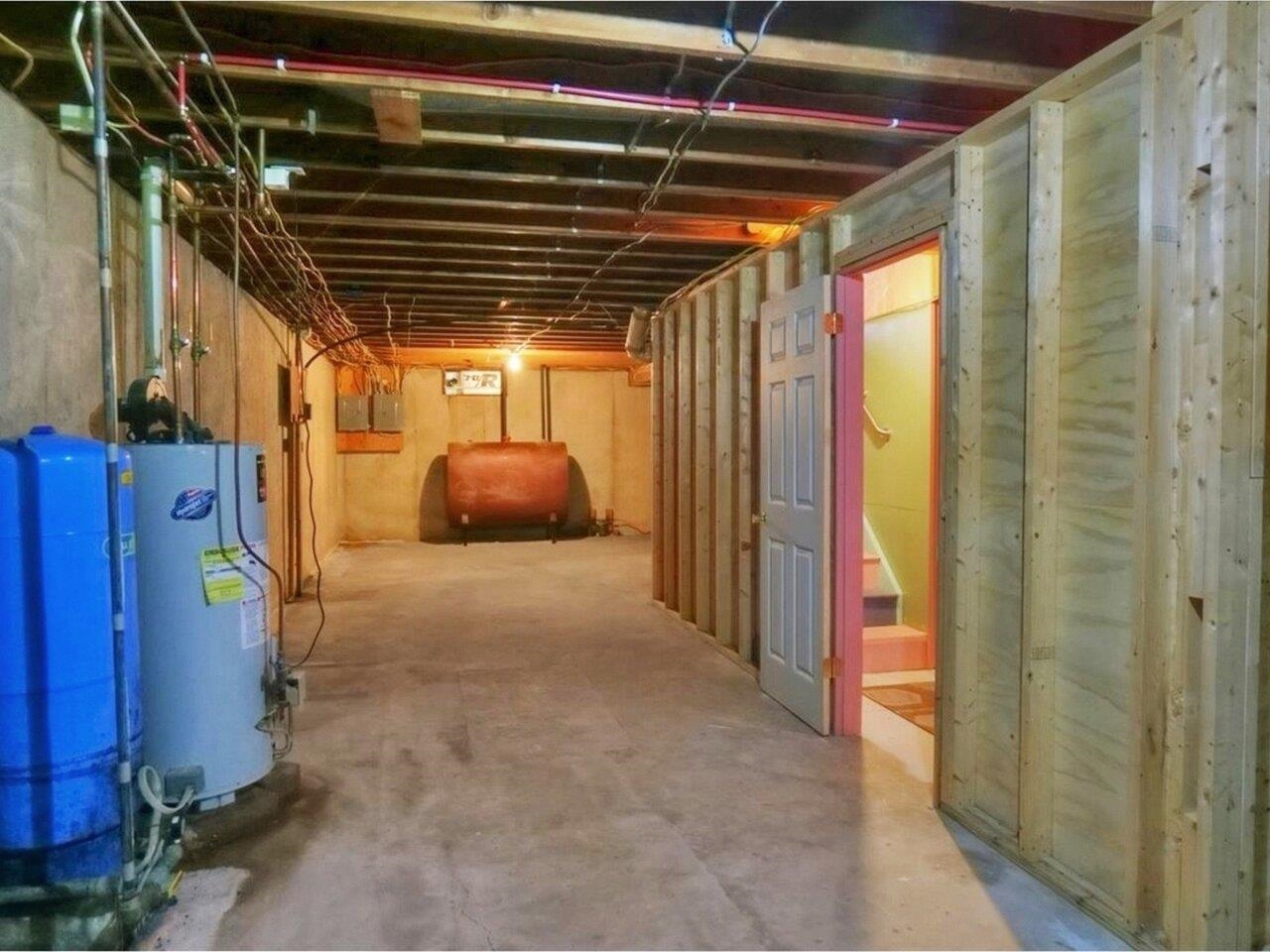 59 River Road Bristol, VT 05443 - Photo 20 of 40