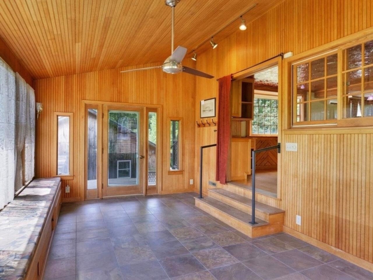 59 River Road Bristol, VT 05443 - Photo 3 of 40