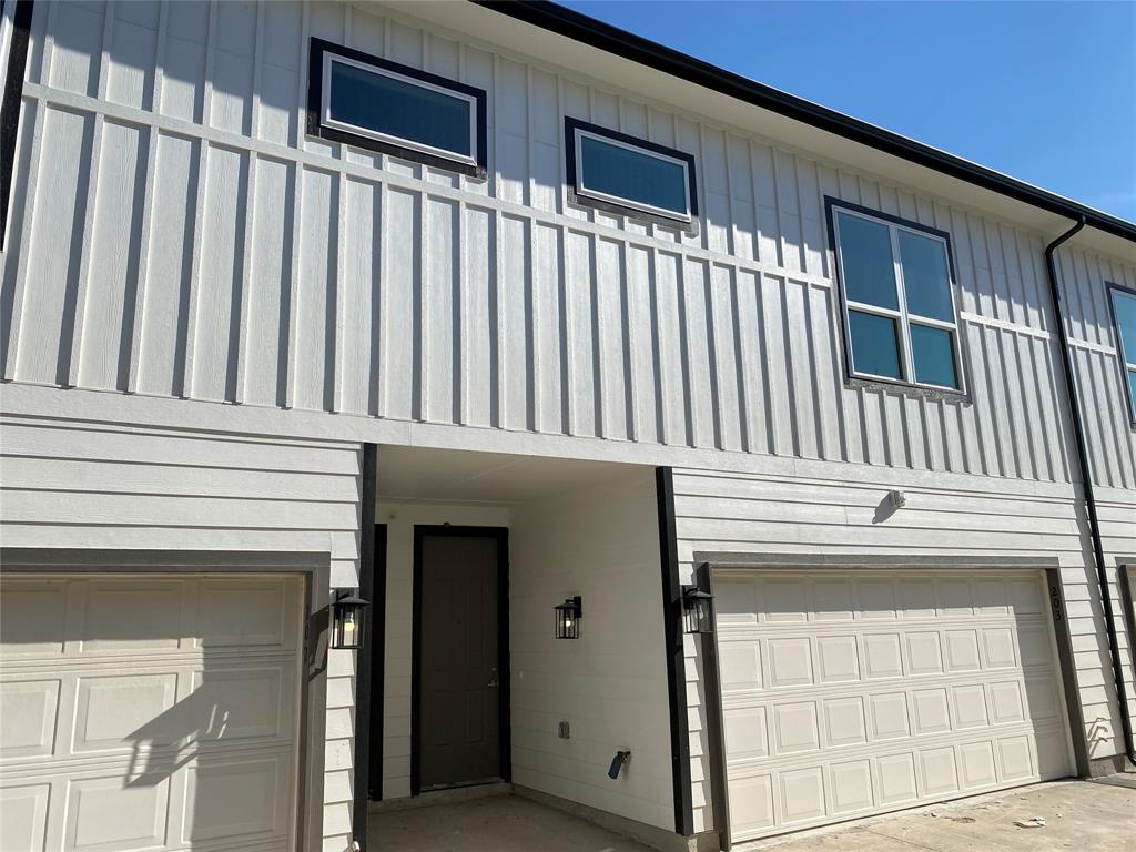 2116 Shea Road, Unit 202 Dallas, TX 75235 - Photo 1 of 1