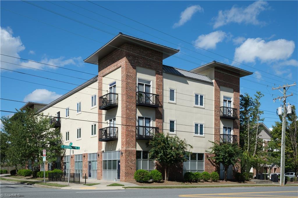 528 S Josephine Boyd, College Park Place