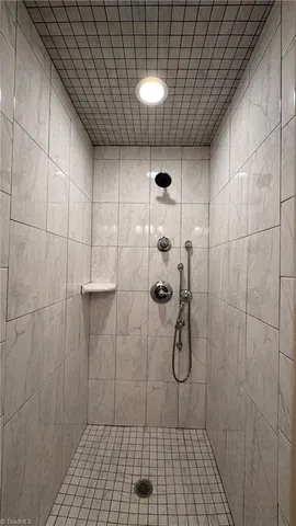 $1,050 | 528 South Josephine Boyd Street, Unit 1F, Greensboro, NC 27403