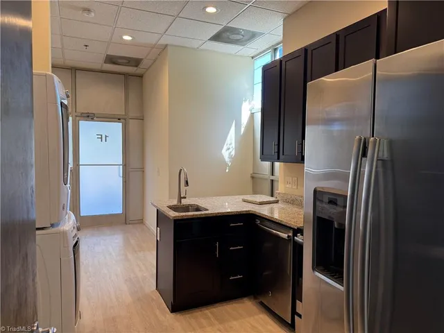 $1,050 | 528 South Josephine Boyd Street, Unit 1F, Greensboro, NC 27403