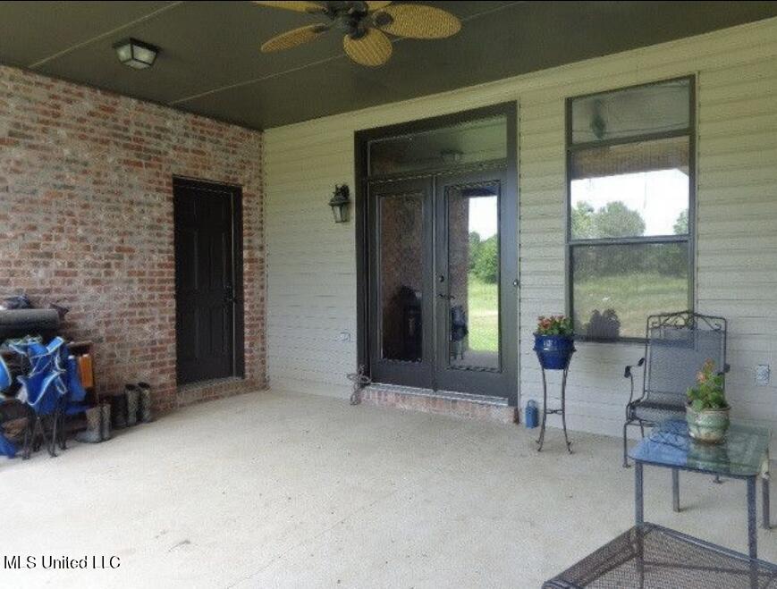 1040 Traxler Road Utica, MS 39175 - Photo 2 of 14 325BE6B6-9E69-41C5-AB9D-15F1D98123FA