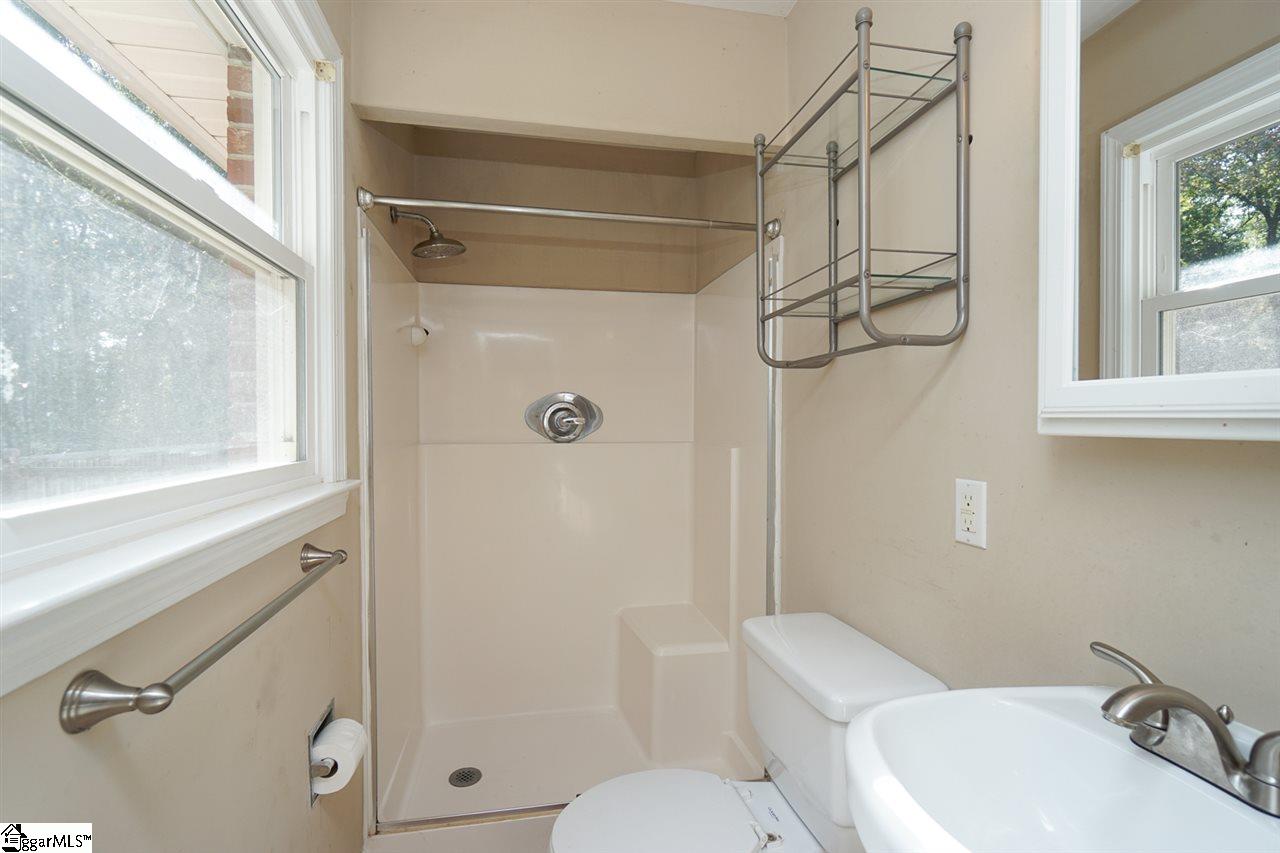 501 Timberlane Road Greer, SC 29651 - Photo 18 of 27 Gallery Image 18