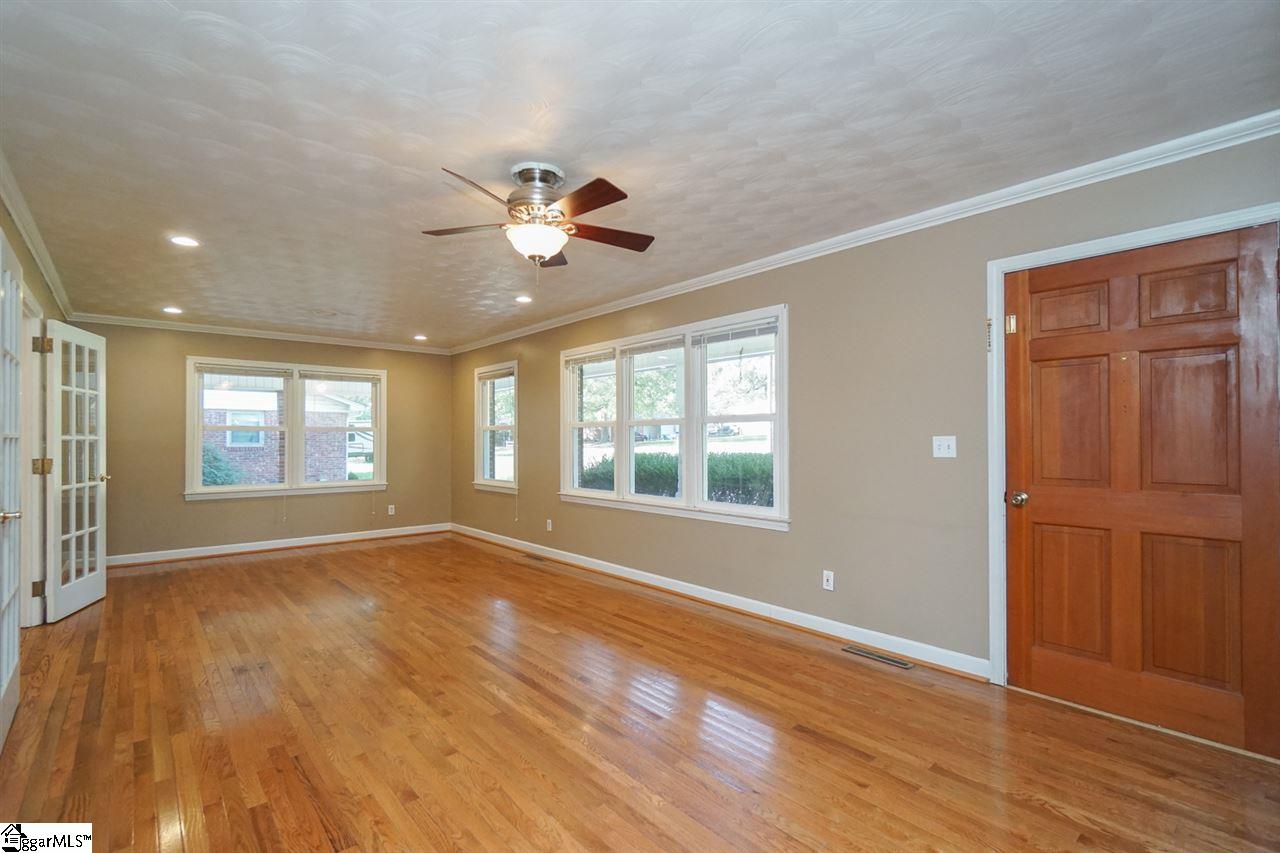 501 Timberlane Road Greer, SC 29651 - Photo 3 of 27 Gallery Image 3