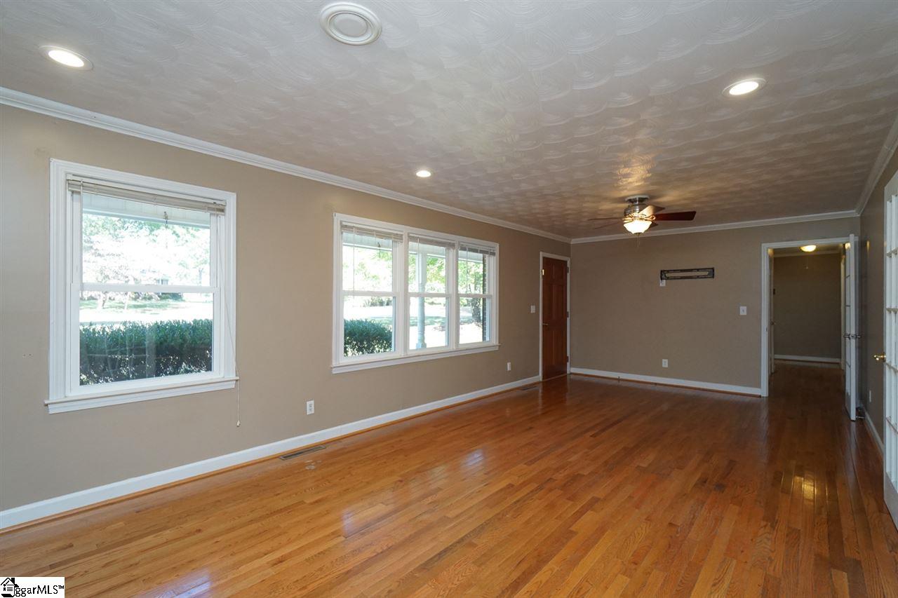 501 Timberlane Road Greer, SC 29651 - Photo 4 of 27 Gallery Image 4