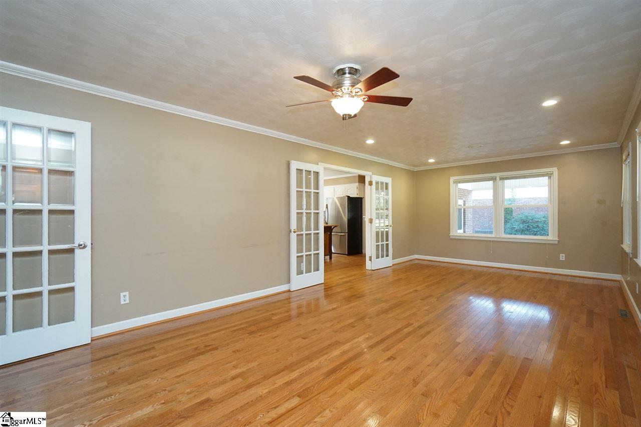 501 Timberlane Road Greer, SC 29651 - Photo 6 of 27 Gallery Image 6