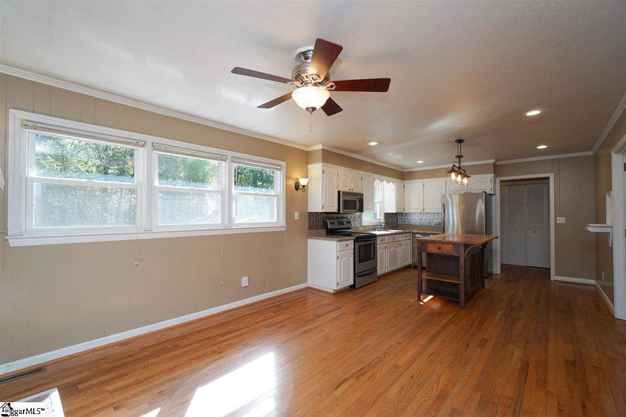501 Timberlane Road Greer, SC 29651 - Photo 7 of 27 Gallery Image 7