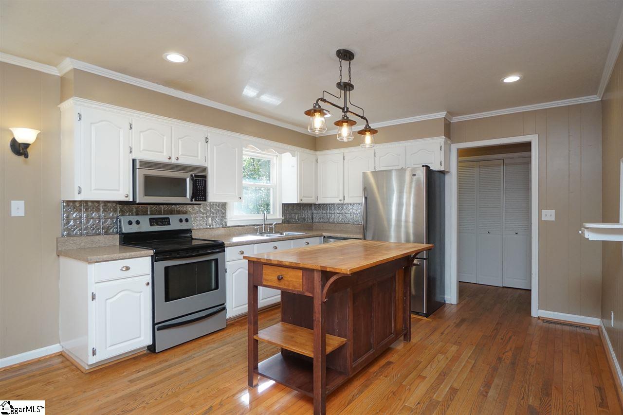 501 Timberlane Road Greer, SC 29651 - Photo 9 of 27 Gallery Image 9