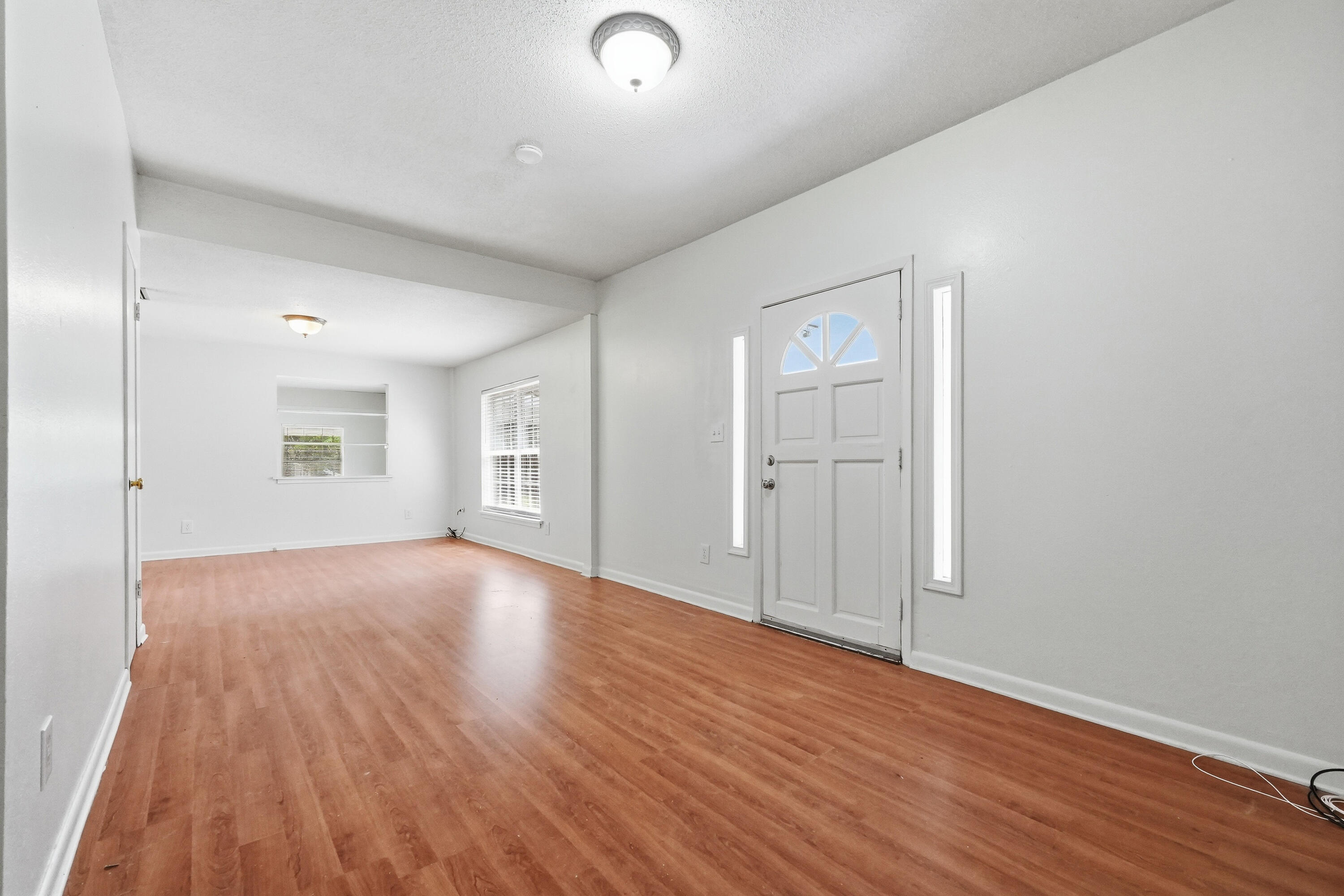 2601 Lake Silver Road Crestview, FL 32536 - Photo 10 of 21 Great Room