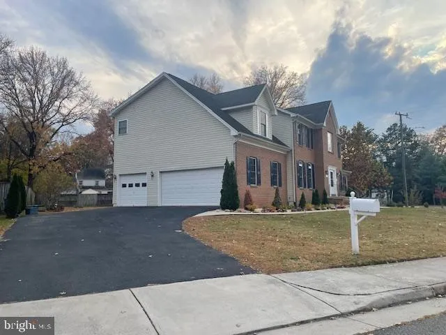 $6,999 | 2907 Dumas Street, Alexandria, VA 22306