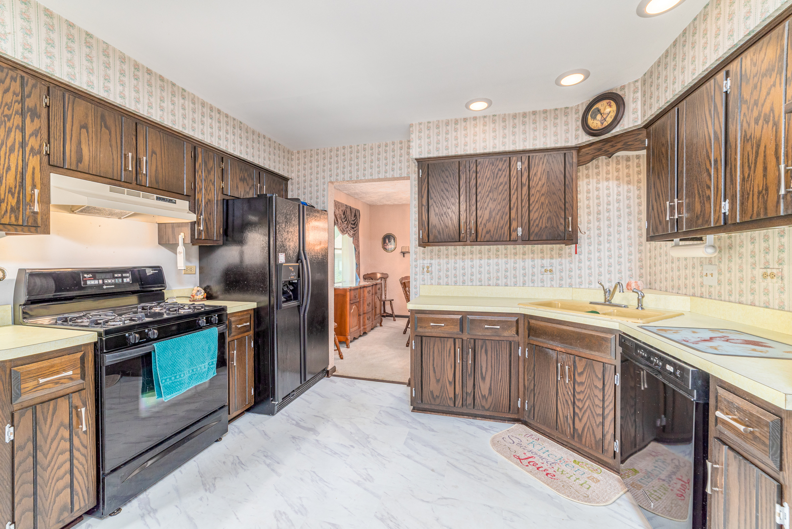 402 San Carlos Road Minooka, IL 60447 - Photo 12 of 43