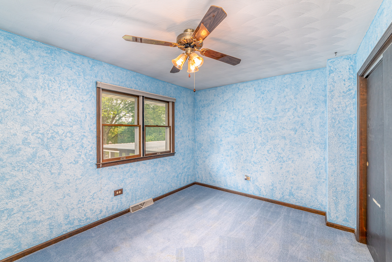 402 San Carlos Road Minooka, IL 60447 - Photo 19 of 43