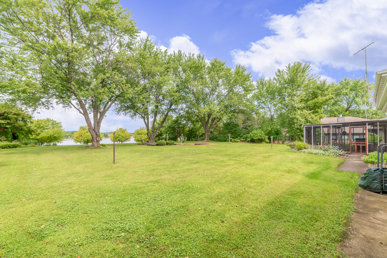 402 San Carlos Road Minooka, IL 60447 - Photo 27 of 43