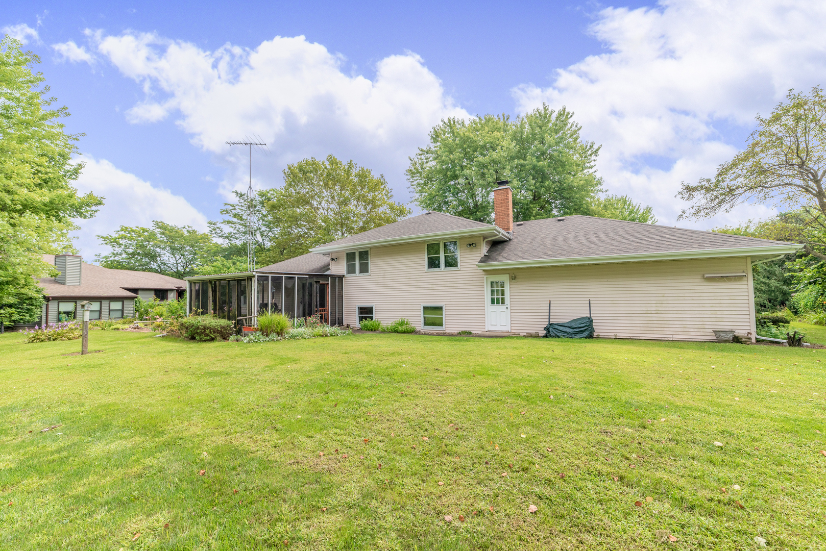 402 San Carlos Road Minooka, IL 60447 - Photo 28 of 43
