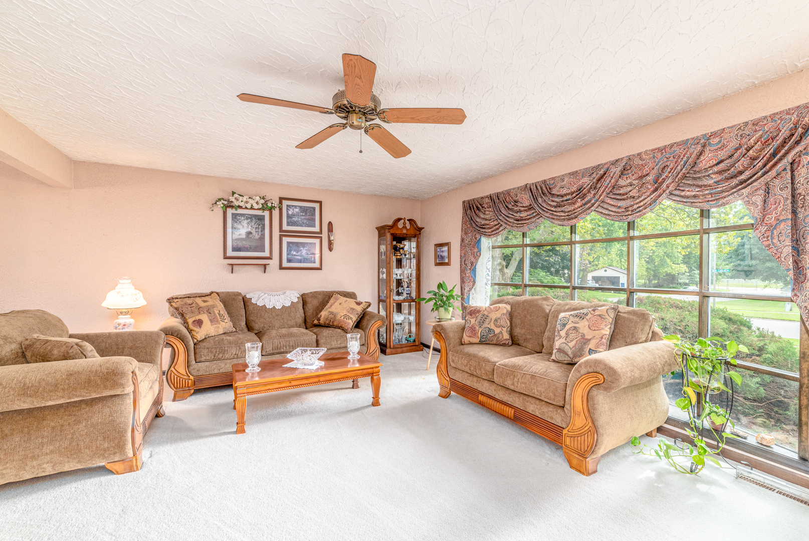 402 San Carlos Road Minooka, IL 60447 - Photo 4 of 43