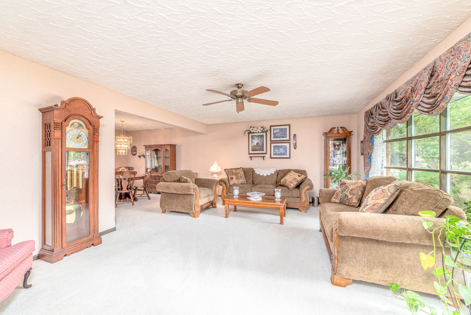 402 San Carlos Road Minooka, IL 60447 - Photo 5 of 43