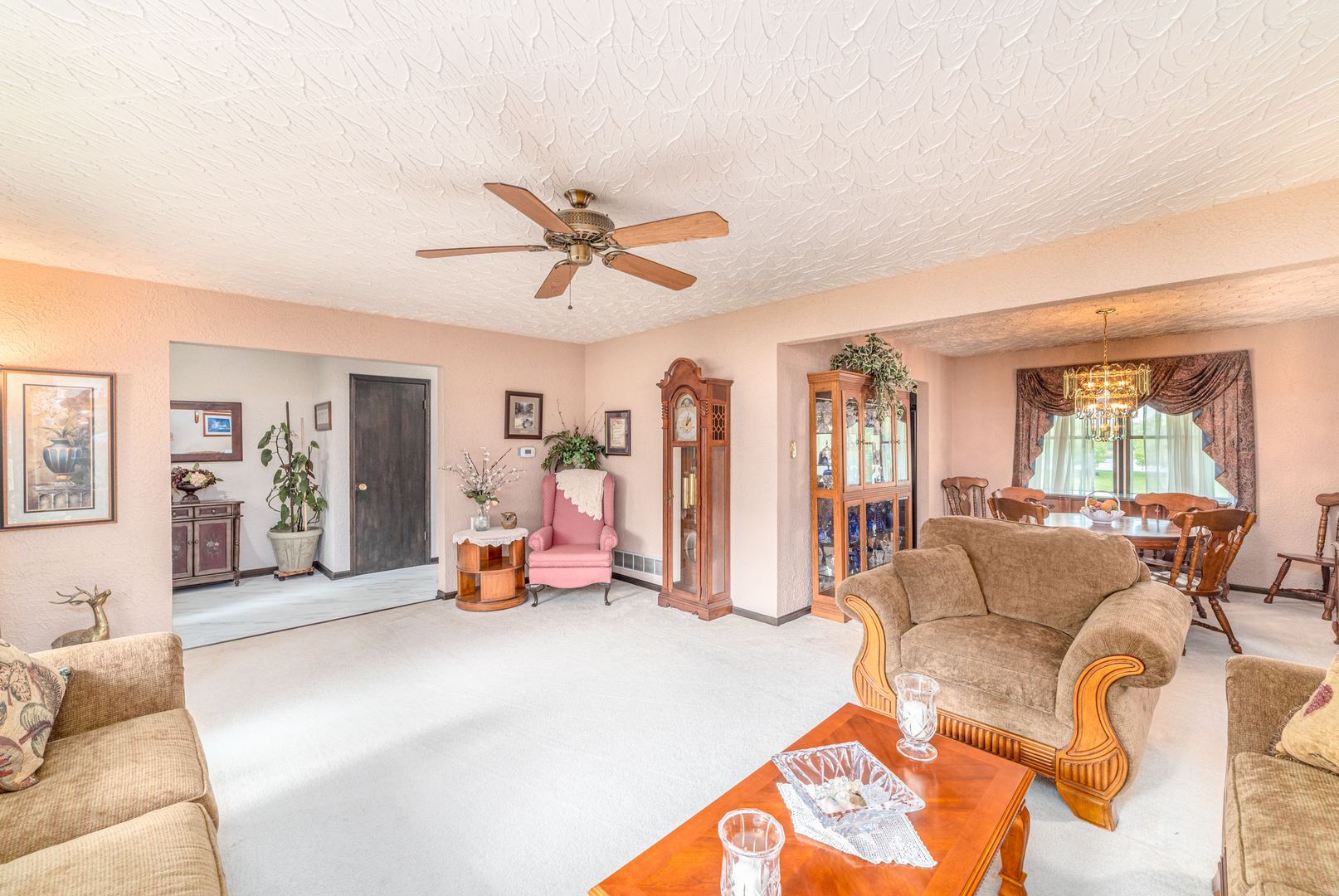 402 San Carlos Road Minooka, IL 60447 - Photo 8 of 43