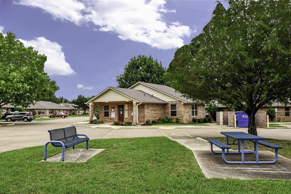 417 East Main Street Bullard, TX 75757 - Photo 4 of 8