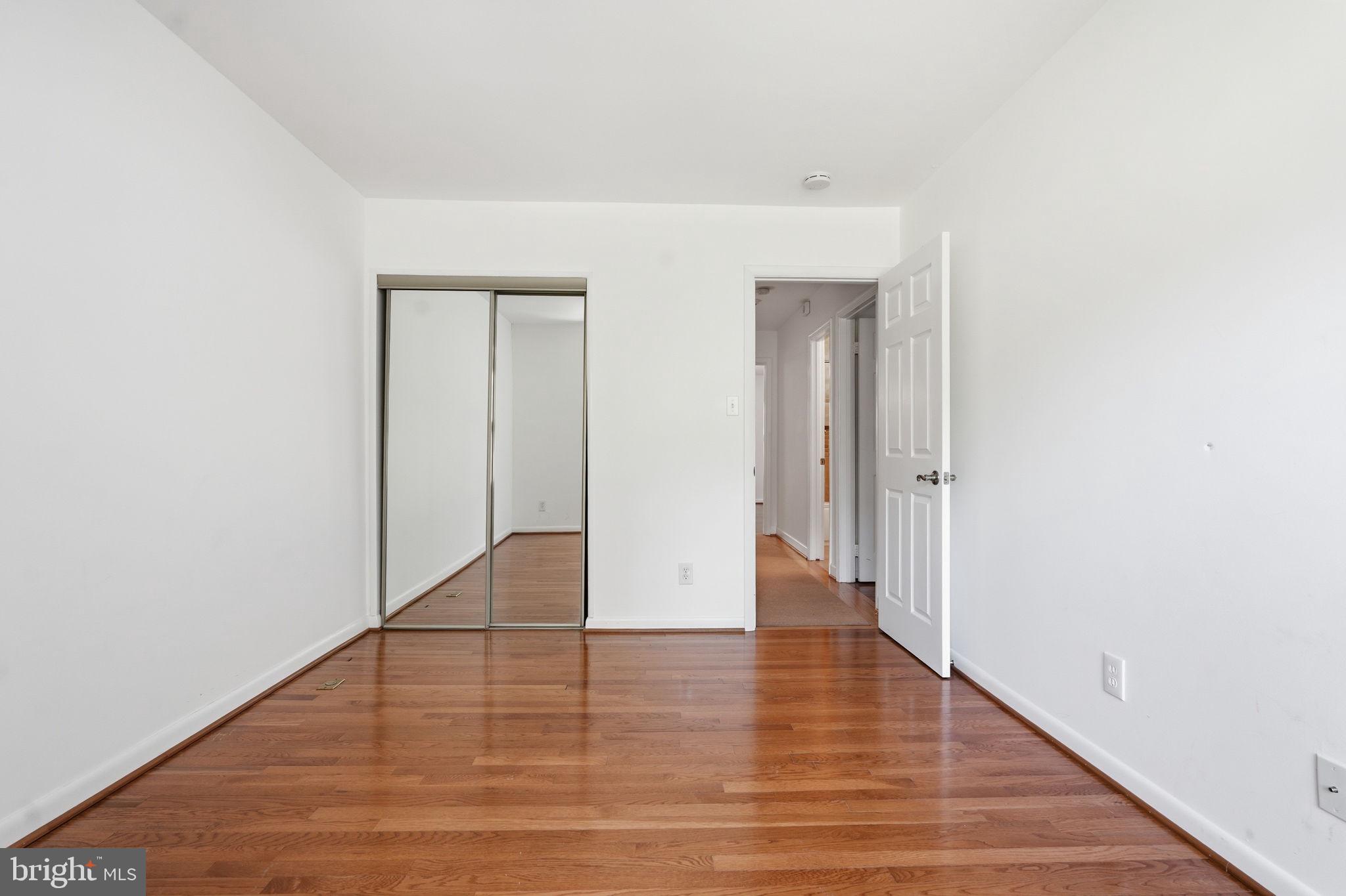 1609 Oak Spring Way Reston, VA 20190 - Photo 32 of 50