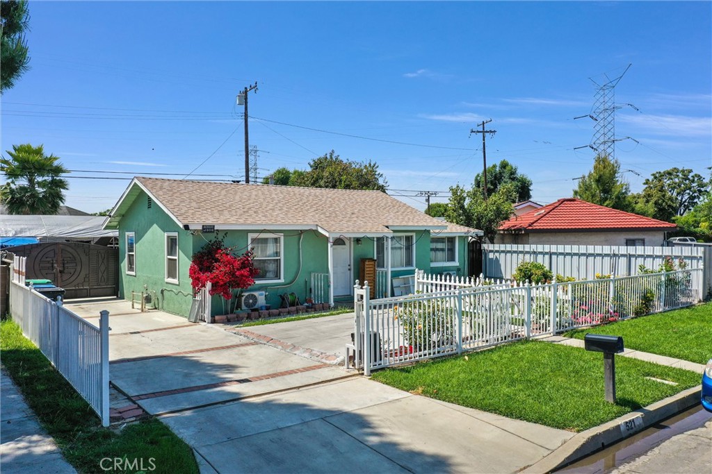521 Obar Drive La Puente, CA 91746 - Photo 2 of 13 a view of a house with a yard