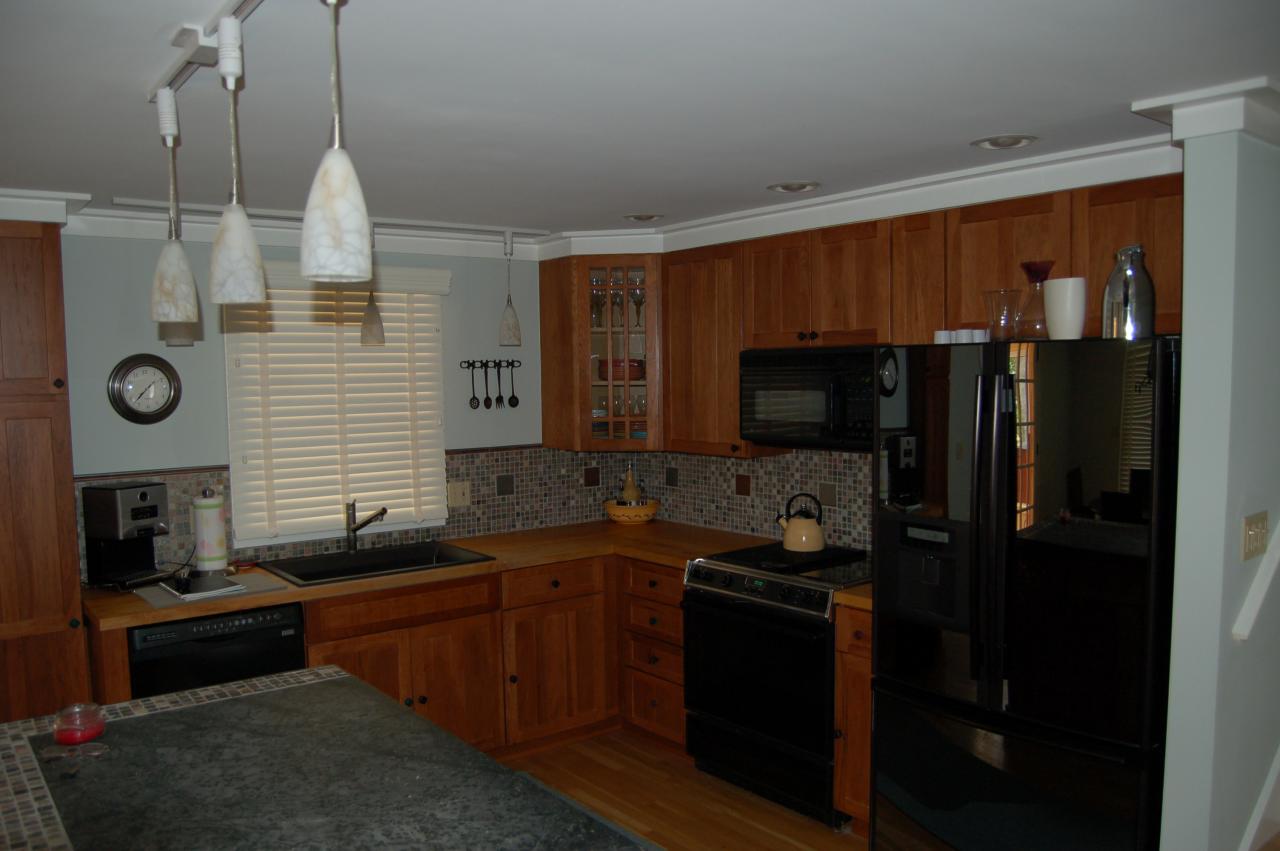 565 South Undermountain Road Sheffield, MA 01257 - Photo 4 of 12 Kitchen area