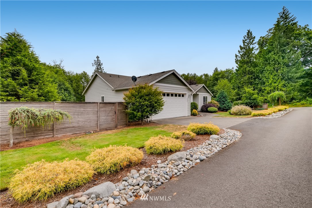 6399 Roth Place Southeast Port Orchard, WA 98367 - Photo 3 of 38 Gallery Image 3