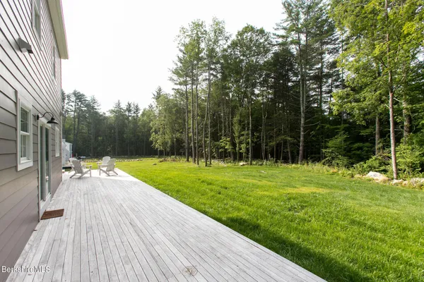 $695,000 | 897 Canaan Valley Road, New Marlborough, MA 01259