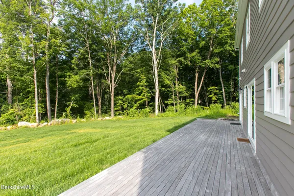 $695,000 | 897 Canaan Valley Road, New Marlborough, MA 01259