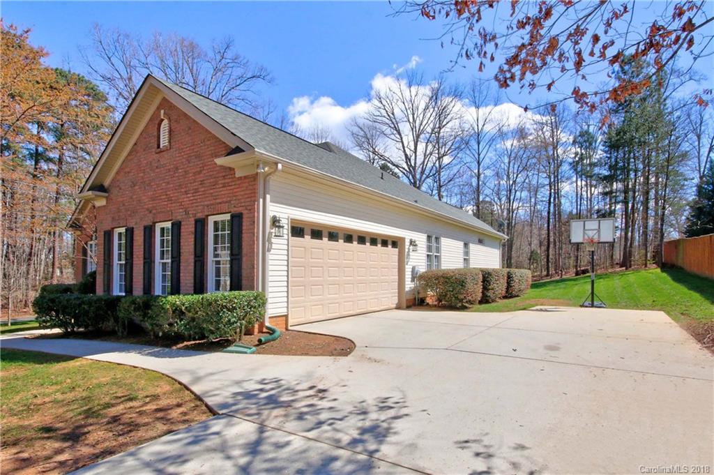 8196 Windsong Road Denver, NC 28037 - Photo 2 of 36 Gallery Image 2