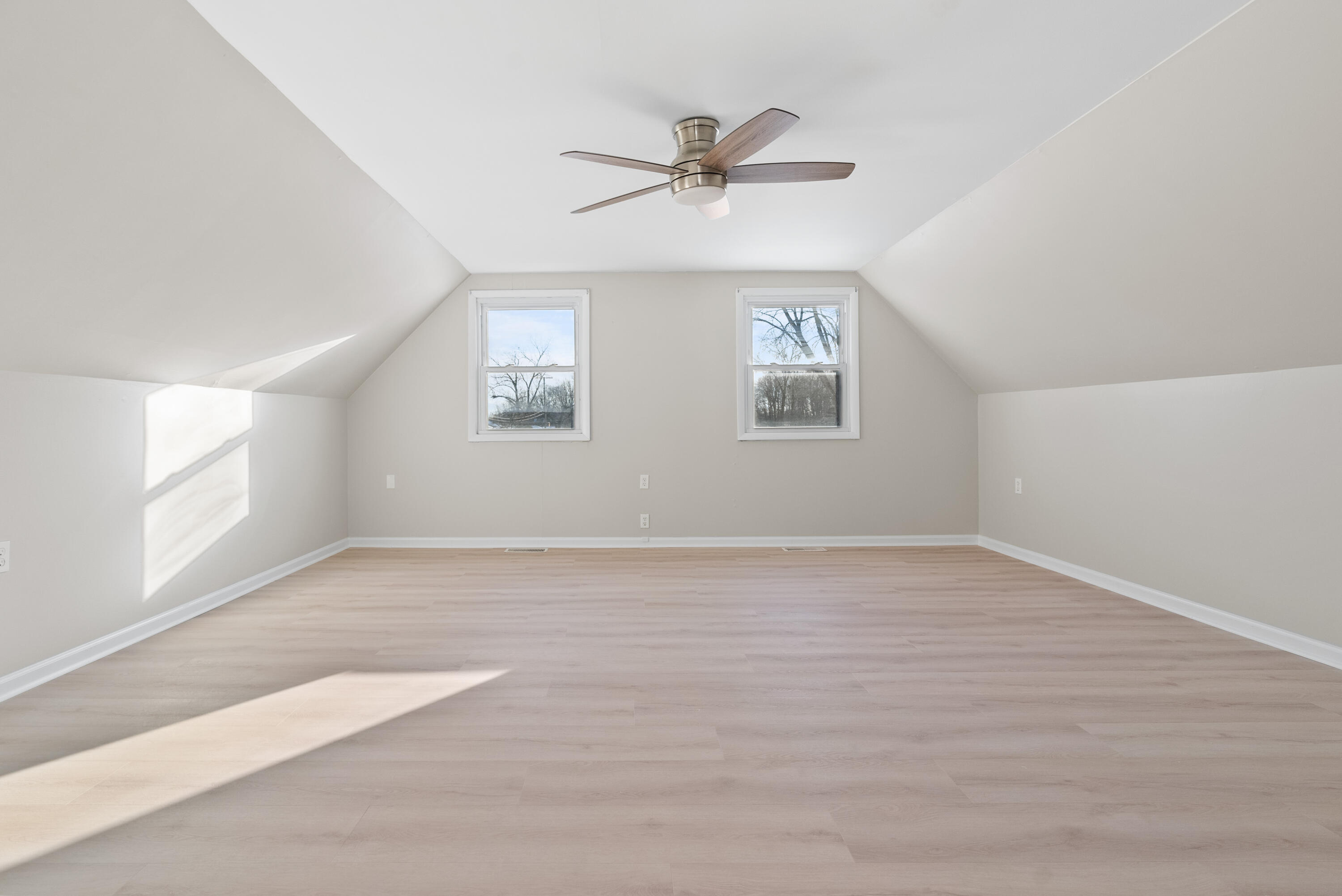 715 McCool Road Valparaiso, IN 46385 - Photo 18 of 26 3000x2003