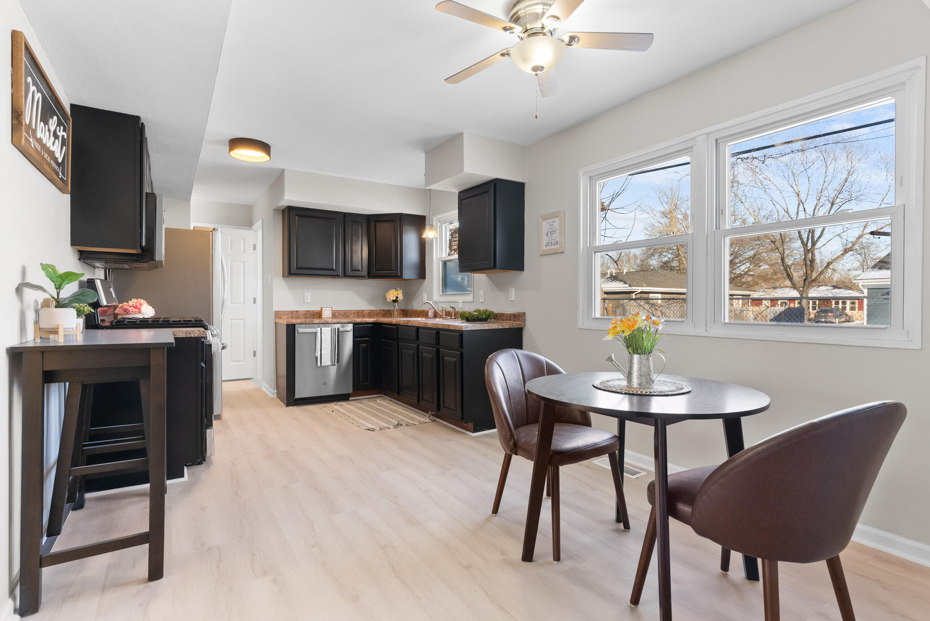 715 McCool Road Valparaiso, IN 46385 - Photo 6 of 26 3000x2003