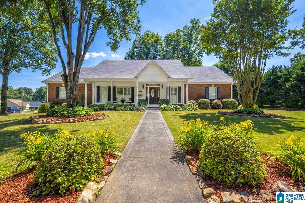 151 Huntington Trace Anniston, AL 36207 - Photo 1 of 33