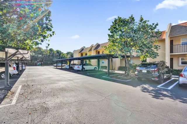 $289,900 | 2975 Southwest 22nd Avenue, Unit 102, Delray Beach, FL 33445