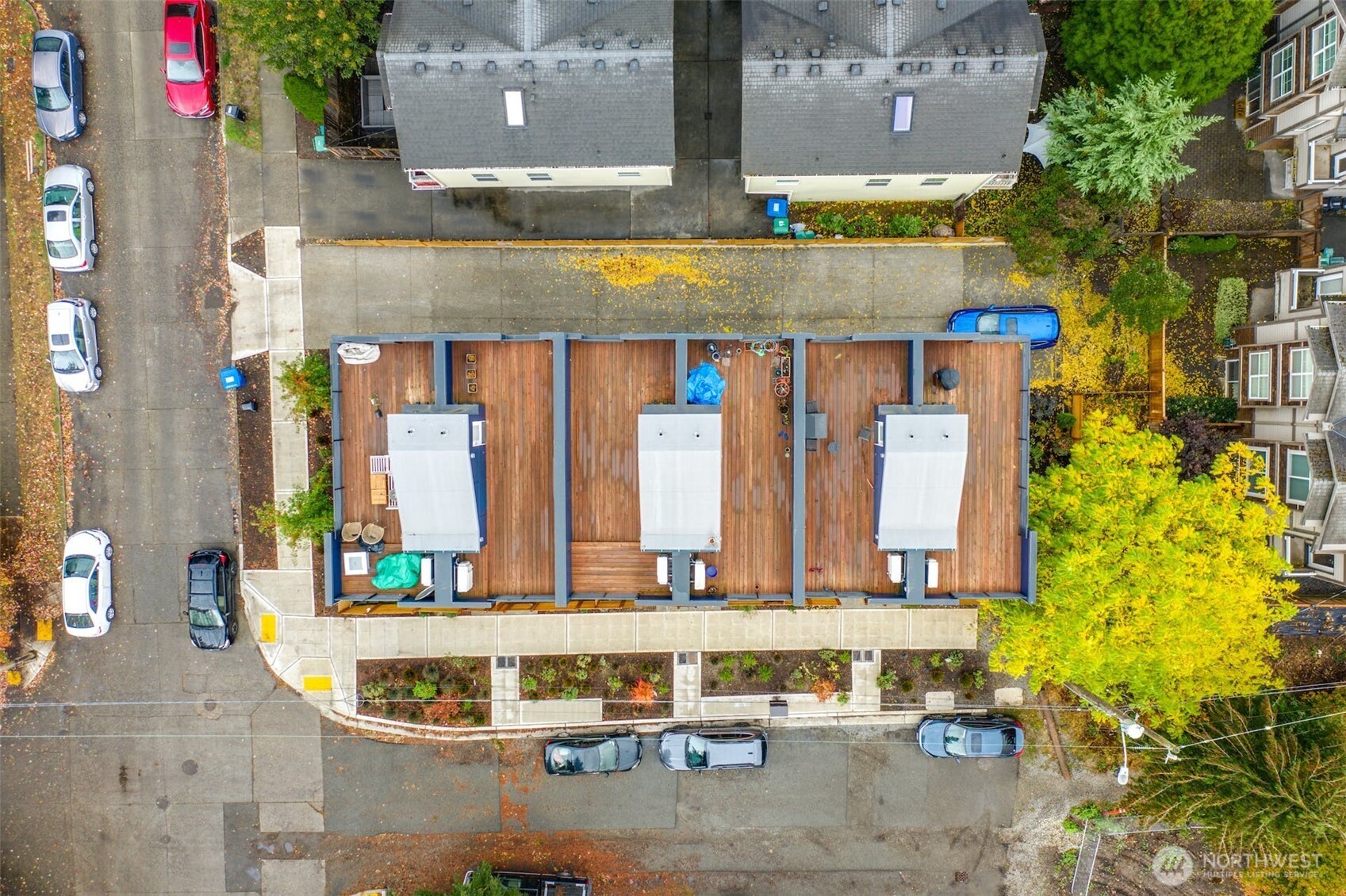 1400 North 95th Street Seattle, WA 98103 - Photo 23 of 27 a view of building with outdoor space