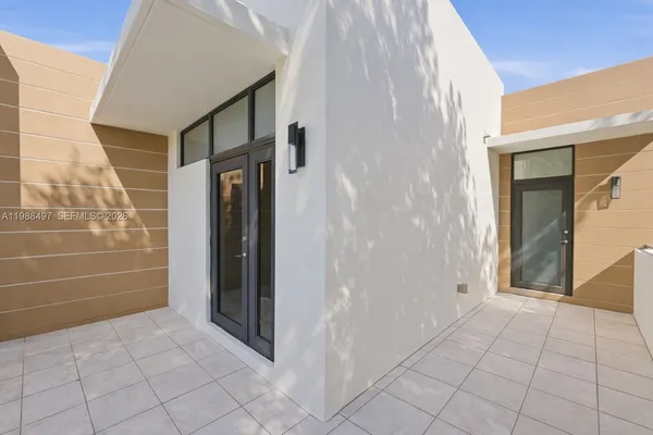 $1,995,000 | 3407 Day Avenue, Unit 3407, Miami, FL 33133