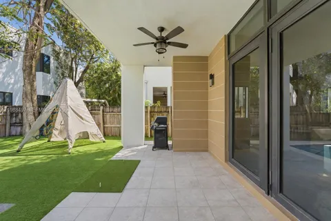 $1,895,000 | 3407 Day Avenue, Unit 3407, Miami, FL 33133