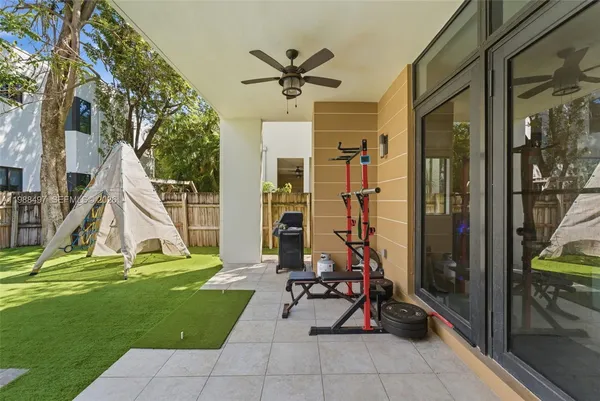 $1,995,000 | 3407 Day Avenue, Unit 3407, Miami, FL 33133