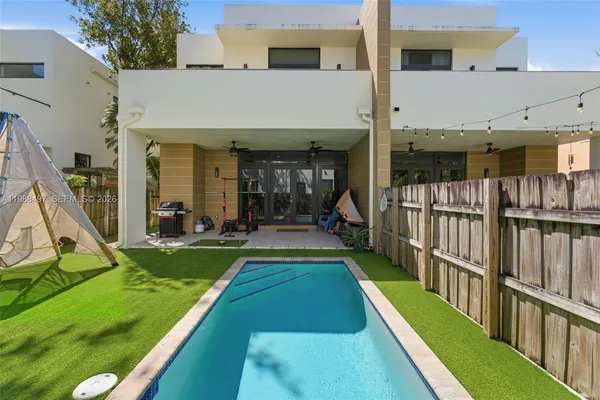 $1,995,000 | 3407 Day Avenue, Unit 3407, Miami, FL 33133