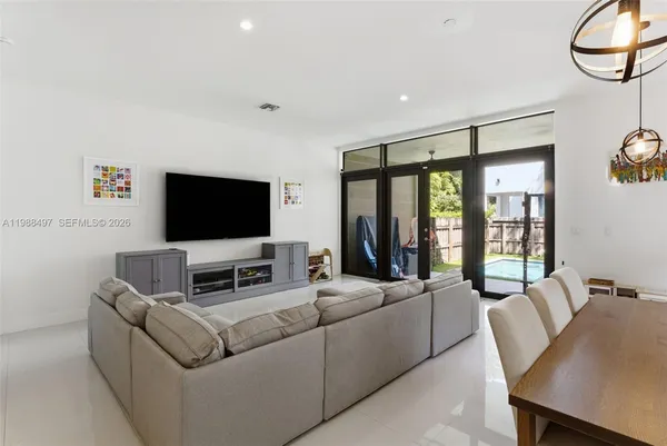 $1,995,000 | 3407 Day Avenue, Unit 3407, Miami, FL 33133