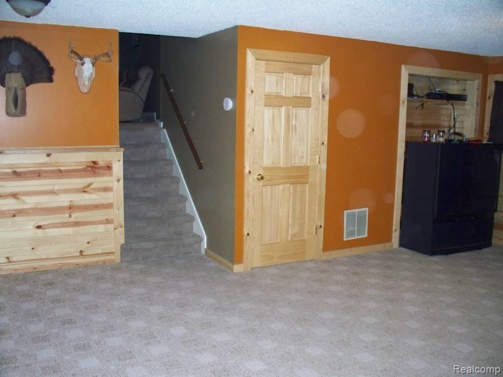 4035 Stanley Road Columbiaville, MI 48421 - Photo 7 of 14 100_3778.jpg