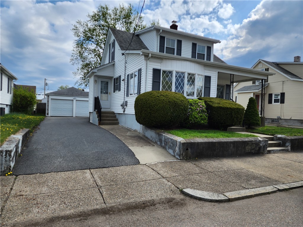 123 Ferris Street Pawtucket, RI 02861 - Photo 2 of 28