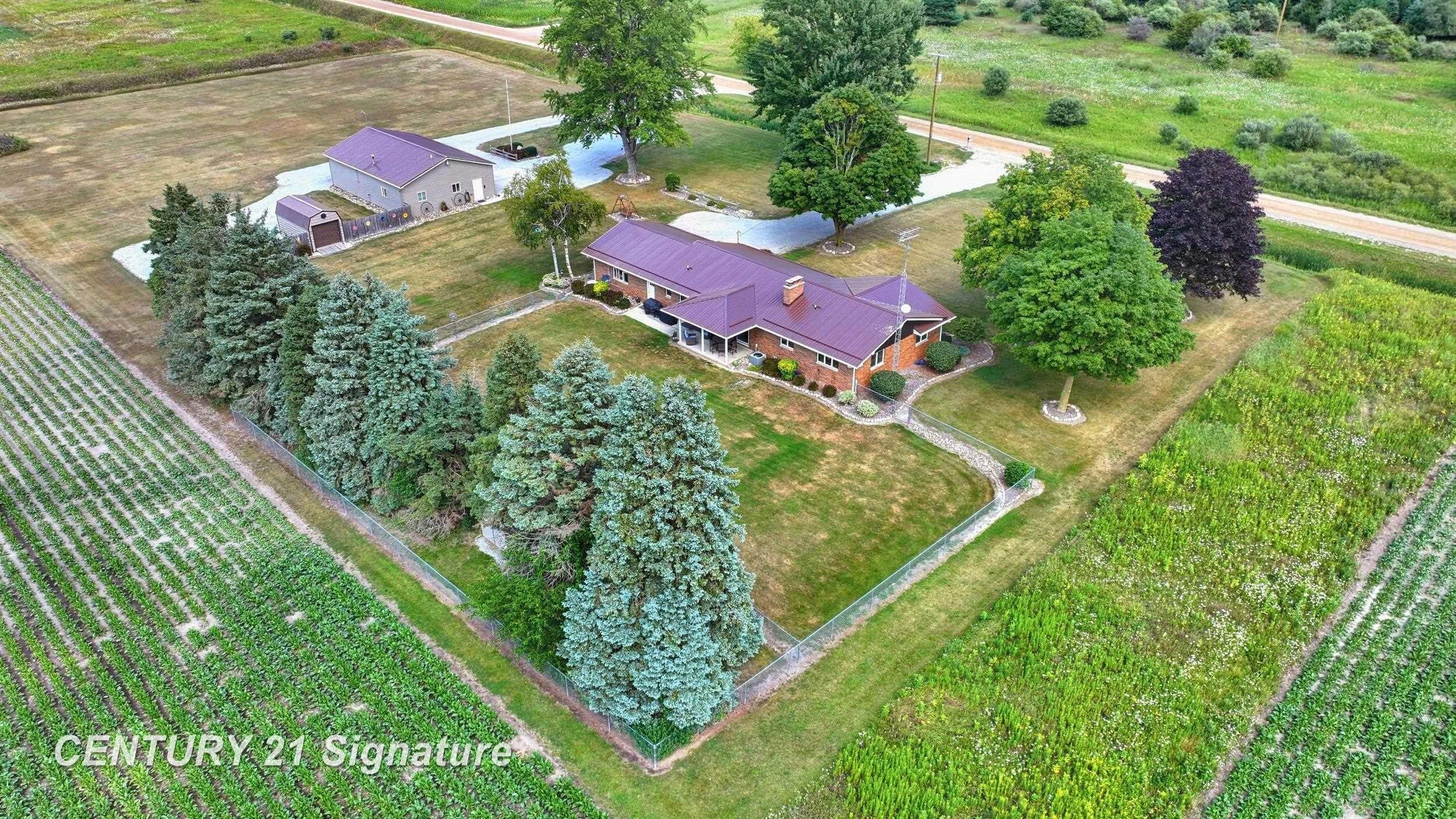 10463 North Woodbridge Road Wheeler, MI 48662 - Photo 63 of 68 Gallery Image 63