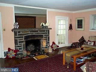 415 East Darby Road Havertown, PA 19083 - Photo 2 of 6
