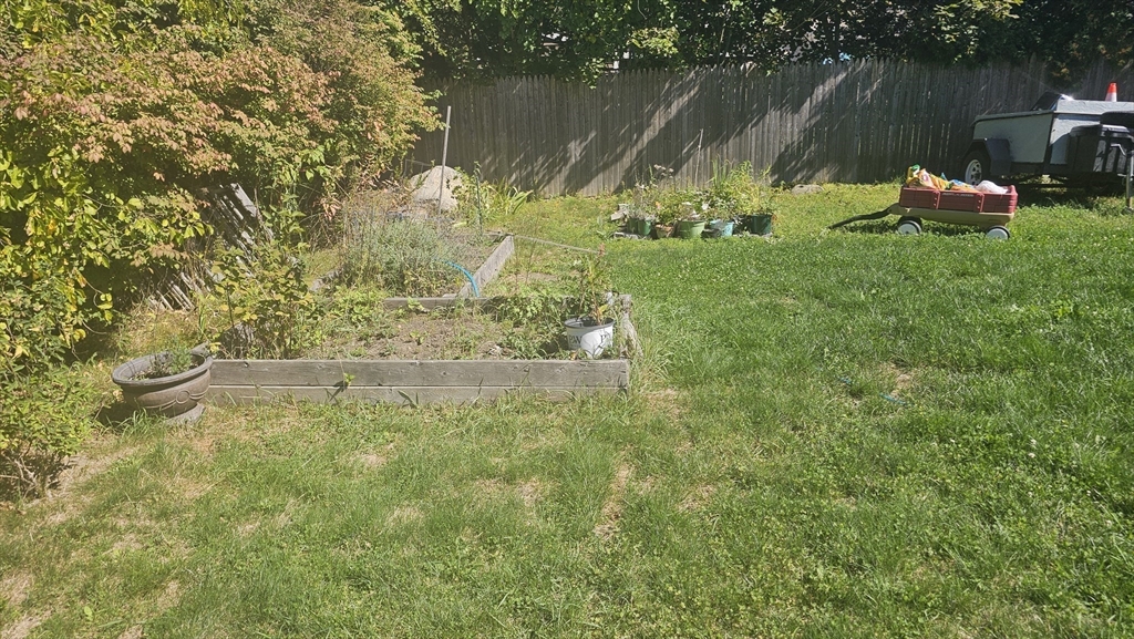 876 Autumn Street Dighton, MA 02764 - Photo 10 of 25