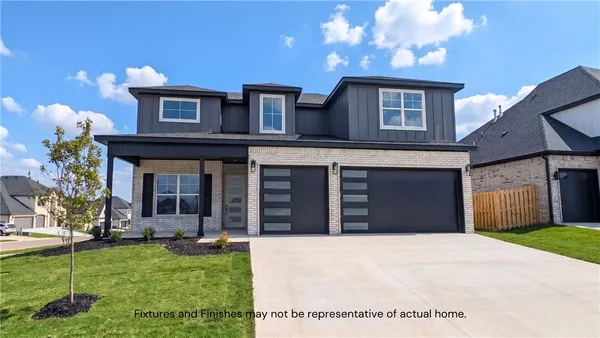 $579,900 | 1861 Bluestem Drive, Centerton, AR 72719