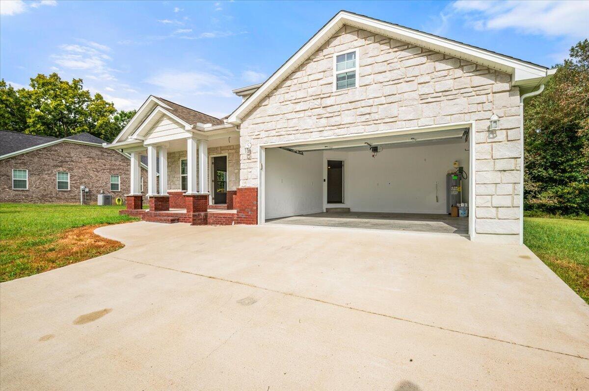 964 McWhorter Road London, KY 40741 - Photo 26 of 39 03-Exterior Front
