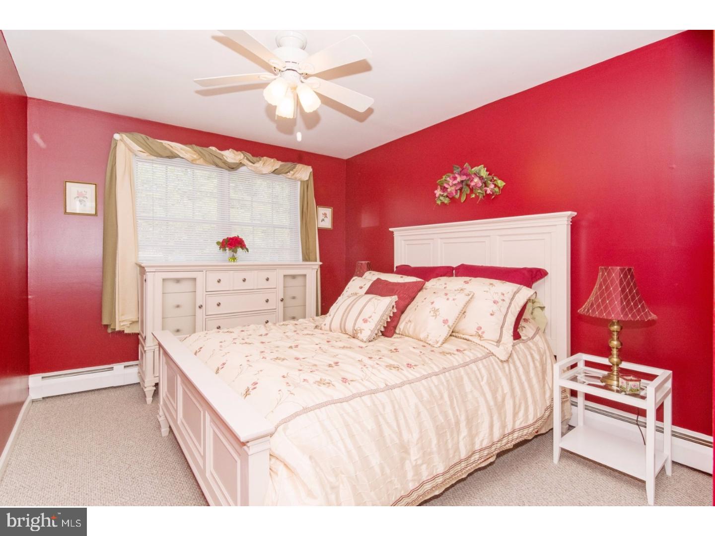 985 Independence Road Warminster, PA 18974 - Photo 17 of 22 Gallery Image 17
