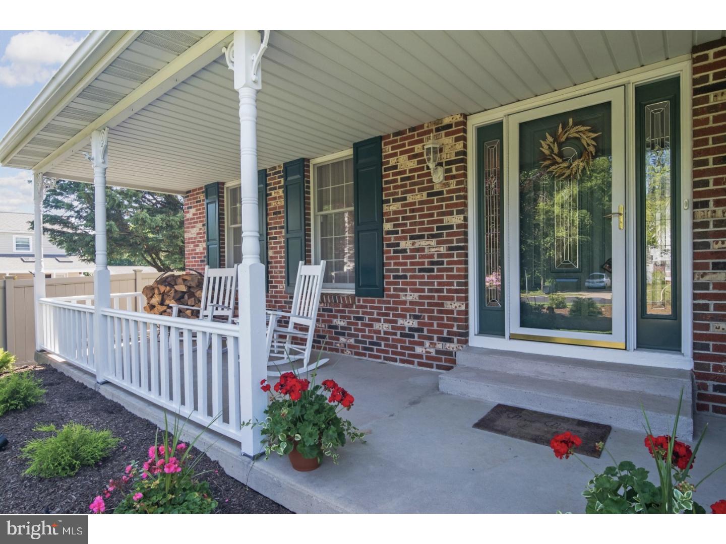 985 Independence Road Warminster, PA 18974 - Photo 3 of 22 Gallery Image 3