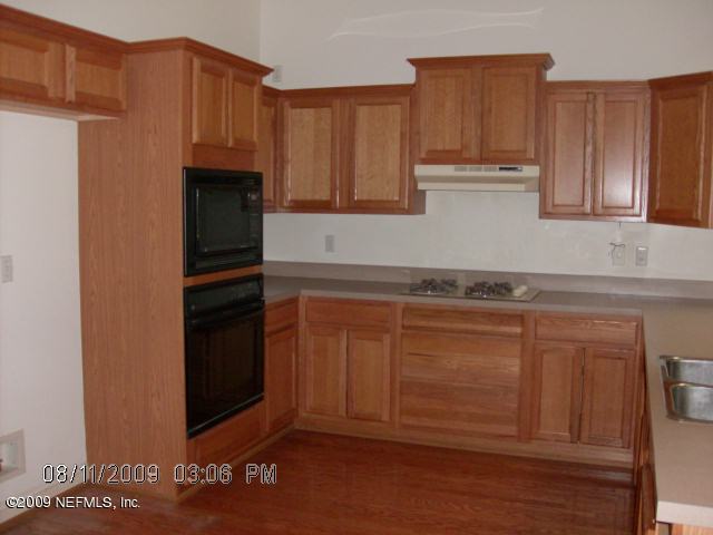 2190 Treasure Point Road Green Cove Springs, FL 32043 - Photo 9 of 13 main kitchen